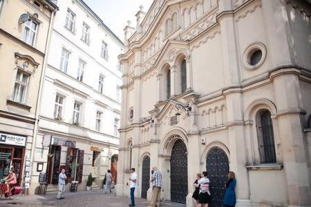 Househost Apartmeni: Podbrzezie 2/20 Krakau