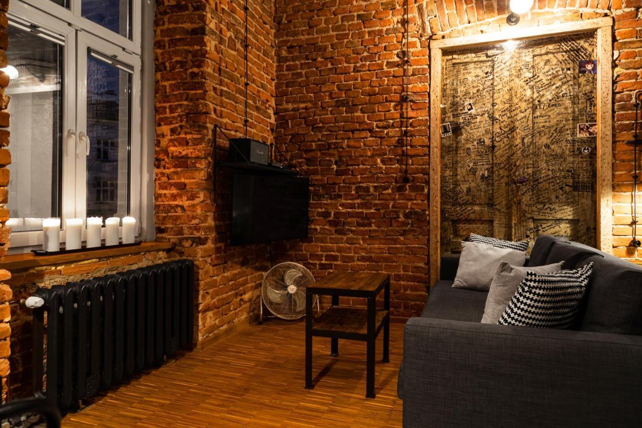 Househost Apartmeni: Podbrzezie 2/20 Krakau