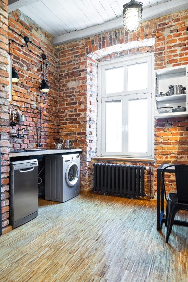 Househost Apartmeni: Podbrzezie 2/20 Apartment Krakau